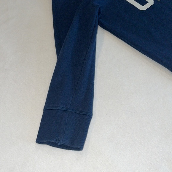 GAP Sweatshirt - Picture 8 of 8